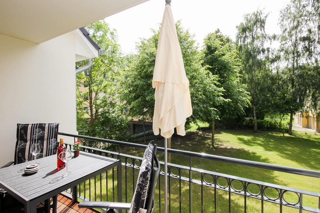 Haus Pamir - Ferienwohnungen Ostseebad Nienhagen Exteriör bild