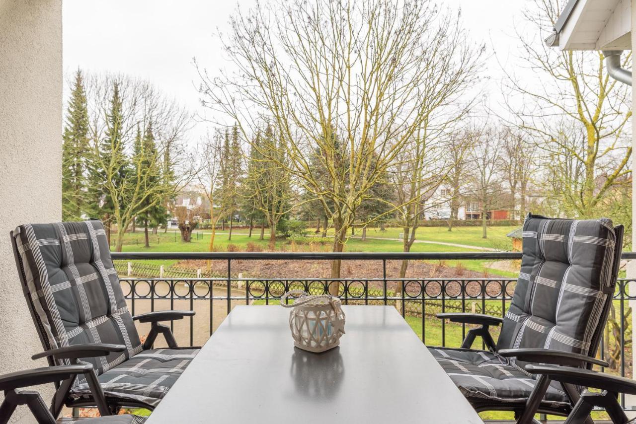 Haus Pamir - Ferienwohnungen Ostseebad Nienhagen Exteriör bild
