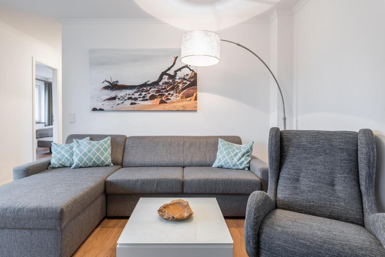 Haus Pamir - Ferienwohnungen Ostseebad Nienhagen Exteriör bild